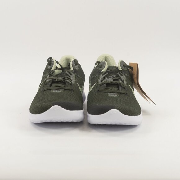 Athletic_Shoes
